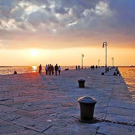 Piazza Grande Apartahotel Trieste